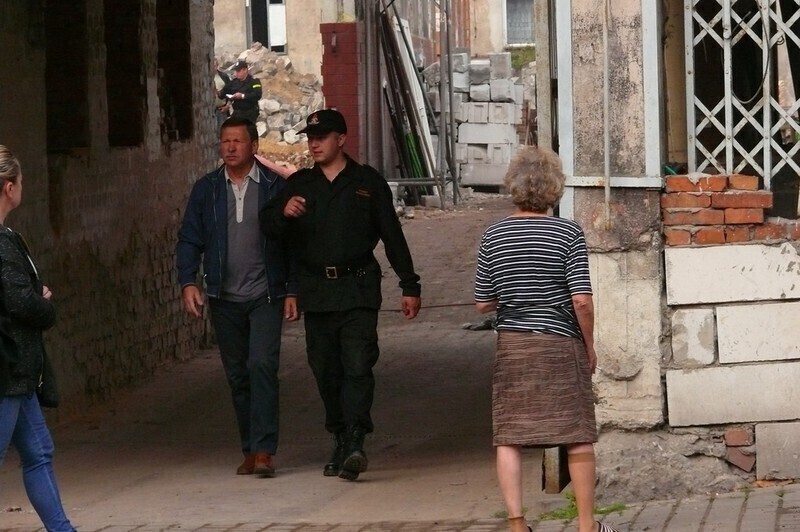 Zdjęcie 9: Runęła ściana w starej octowni. Jedna osoba nie żyje