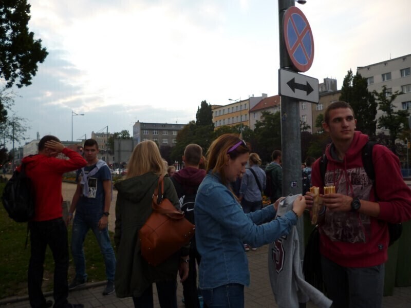 Zdjęcie 2: Uczniowie ZSP 2 na widowni 39. Festiwalu Filmowego w Gdyni