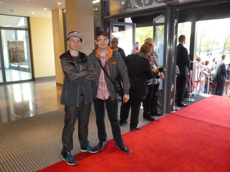 Zdjęcie 6: Uczniowie ZSP 2 na widowni 39. Festiwalu Filmowego w Gdyni