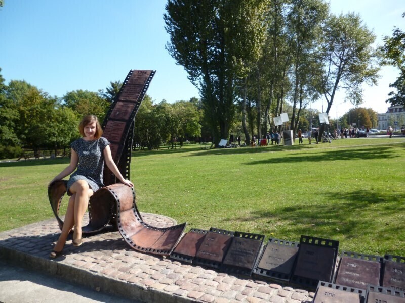 Zdjęcie 10: Uczniowie ZSP 2 na widowni 39. Festiwalu Filmowego w Gdyni