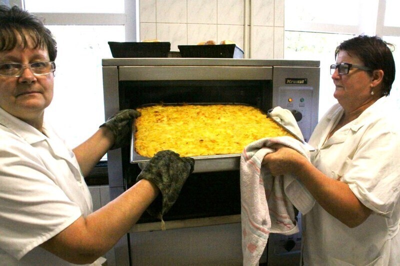 Zdjęcie 2: Tłumy na Rajdzie Prażonego Ziemniaka 