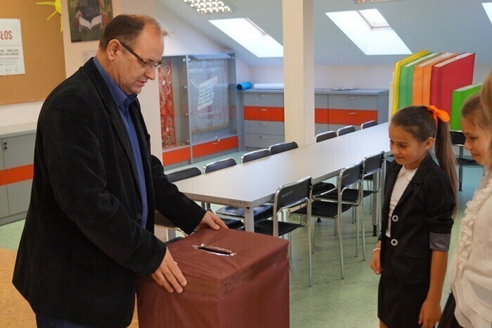 Zdjęcie 2: Uczniowie chcą uczciwych wyborów