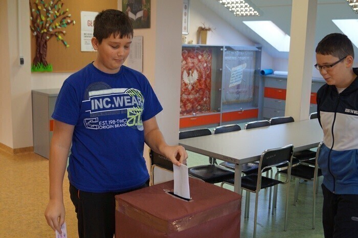 Zdjęcie 6: Uczniowie chcą uczciwych wyborów
