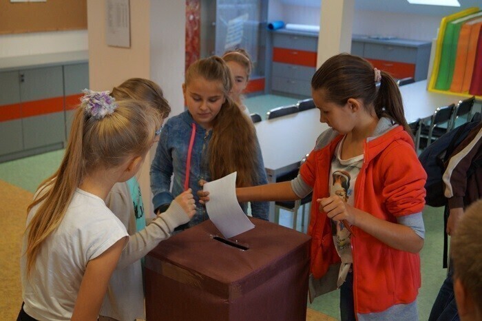 Zdjęcie 12: Uczniowie chcą uczciwych wyborów