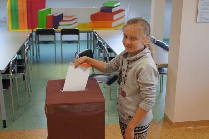 Zdjęcie 14: Uczniowie chcą uczciwych wyborów