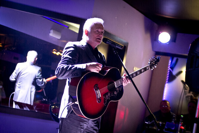 Zdjęcie 1: Krzysztof Piasecki wystąpił w Piotrkowie