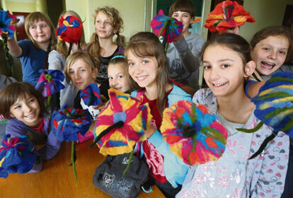 Zdjęcie 1: Z Kolorową Lokomotywą odkrywali sztukę, ekologię i województwo