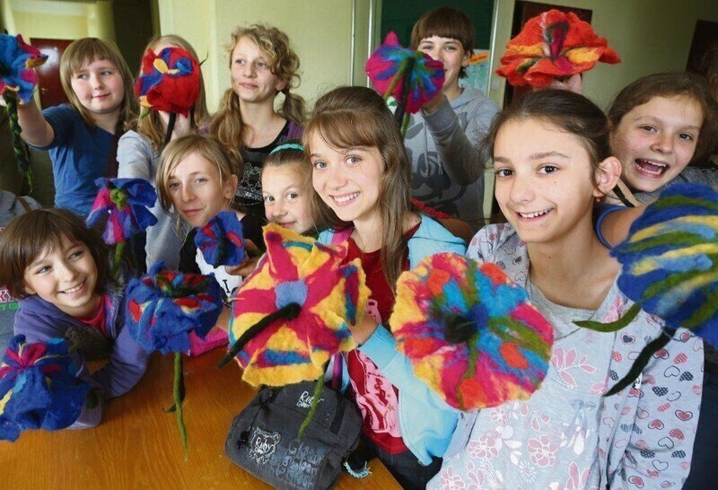 Zdjęcie 6: Z Kolorową Lokomotywą odkrywali sztukę, ekologię i województwo