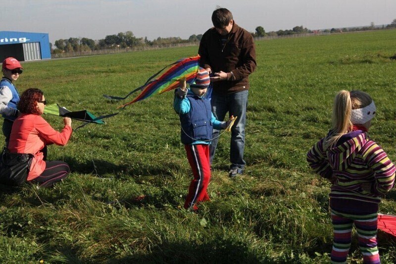 Zdjęcie 3: Święto Latawca na piotrkowskim lotnisku