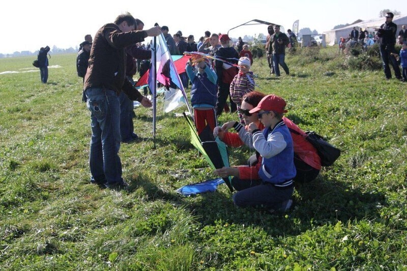 Zdjęcie 4: Święto Latawca na piotrkowskim lotnisku