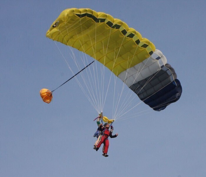 Zdjęcie 10: Walka z wiatrakami na piotrkowskim lotnisku 