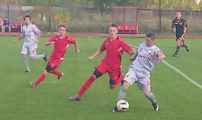 Piłka nożna. Wygrana i remis