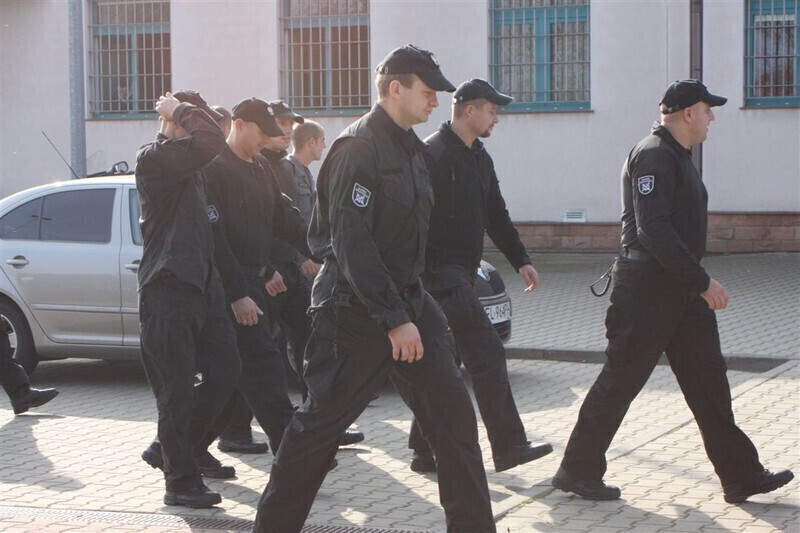 Zdjęcie 8: Areszt zaatakowany. Chcieli odbić więźnia 