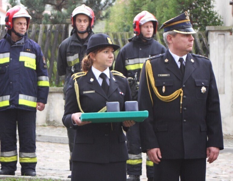 Zdjęcie 3: Strażacy mają swój skwer 