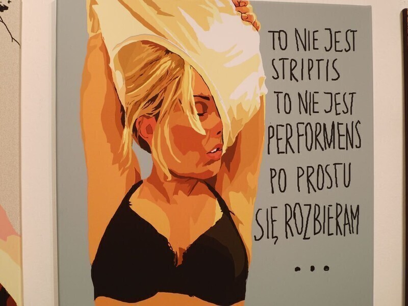 Zdjęcie 13: To nie jest striptiz, to nie jest performens, po prostu rozbieram się...