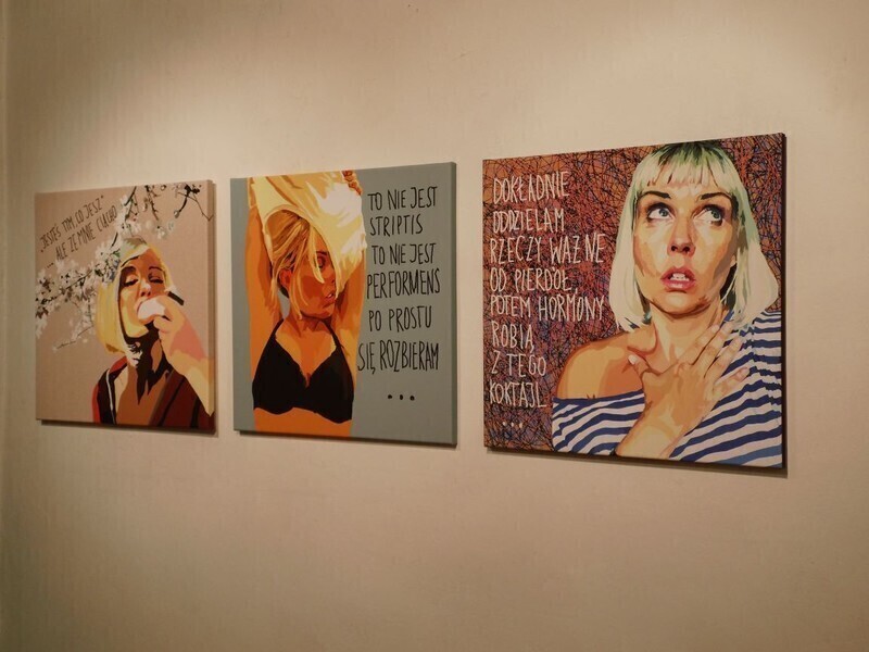 Zdjęcie 14: To nie jest striptiz, to nie jest performens, po prostu rozbieram się...