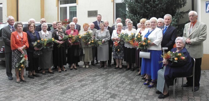 Otrzymali medale za długoletnie pożycie