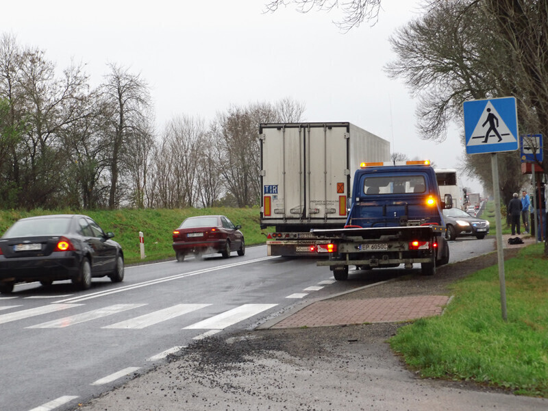 Zdjęcie 9: TIR zderzył się z autobusem