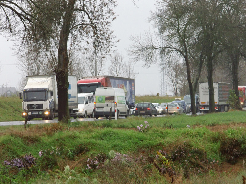 Zdjęcie 10: TIR zderzył się z autobusem