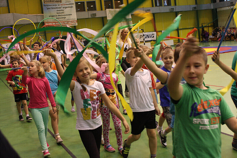 Zdjęcie 2: SP 16: Uroczyste obchody zmiany patrona