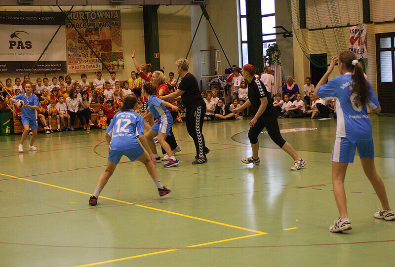 Zdjęcie 22: SP 16: Uroczyste obchody zmiany patrona