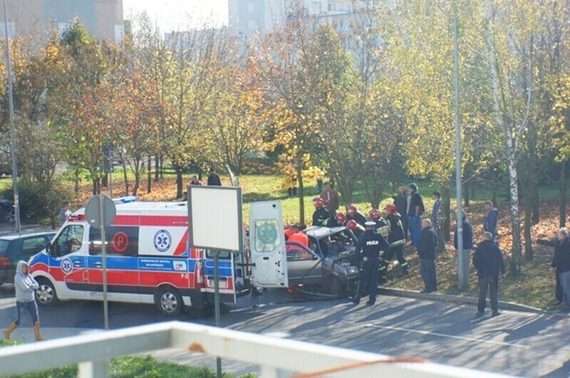 Zdjęcie 5: Zderzyli się na skrzyżowaniu Modrzewskiego/Źródlana