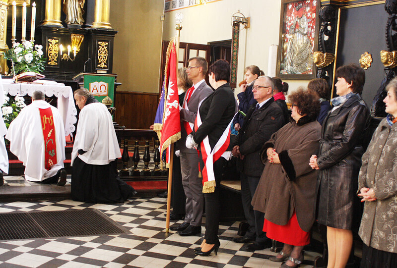 Zdjęcie 3: Poświęcili nowy sztandar 