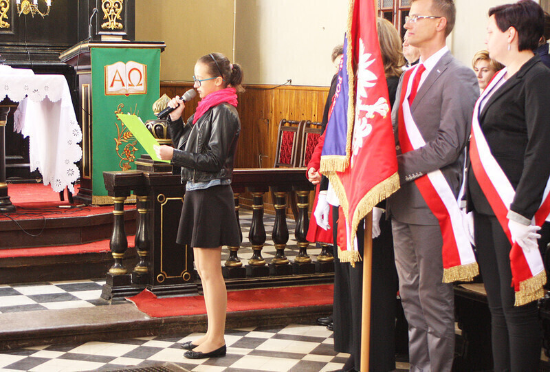 Zdjęcie 4: Poświęcili nowy sztandar 