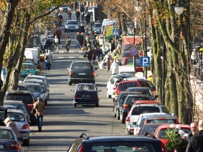 Będzie zmiana organizacji ruchu w okolicach cmentarzy