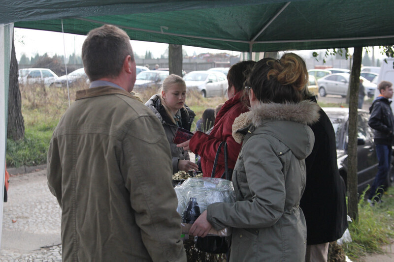 Zdjęcie 7: 27. kwesta na ratowanie zabytkowych grobów