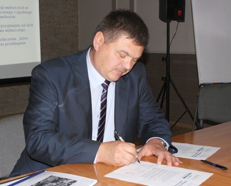 Zdjęcie 12: W Piotrkowie ruszyła Akcja Społeczna „Uczciwe wybory”