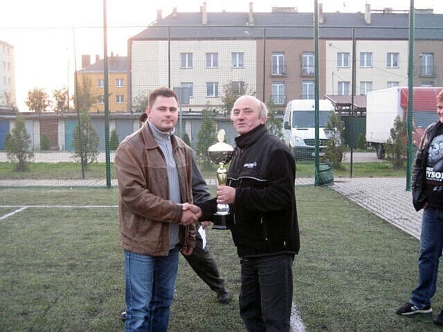 Zdjęcie 6: Grają w piłkę, bo lubią