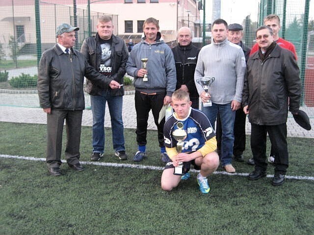 Zdjęcie 7: Grają w piłkę, bo lubią