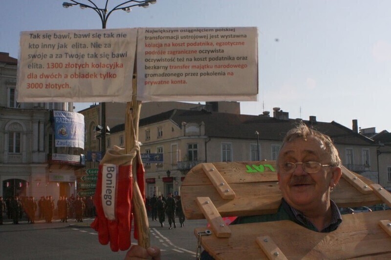 Zdjęcie 11: 11 listopada w Piotrkowie Trybunalskim 