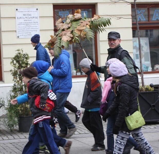 Zdjęcie 26: 250 osób ruszyło pod parasolem