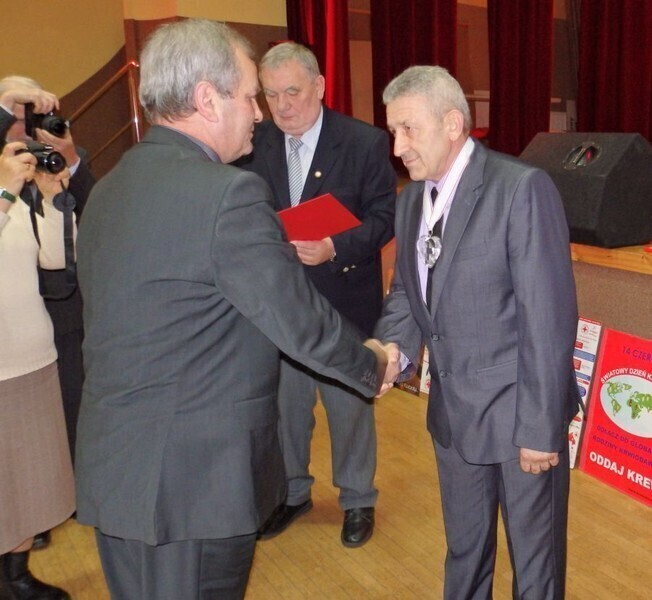 Zdjęcie 2: W Moszczenicy odznaczyli krwiodawców 