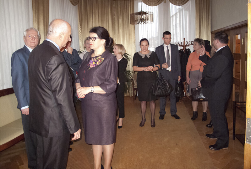 Zdjęcie 2: Radni otrzymali zaświadczenia o wyborze