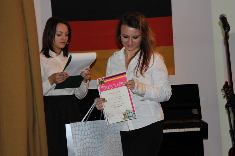 Zdjęcie 5: A mury runą...