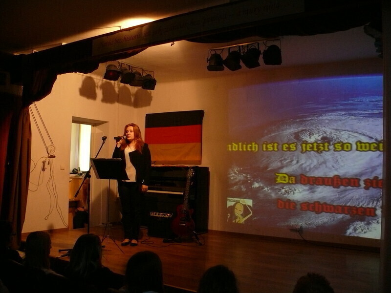 Zdjęcie 8: A mury runą...