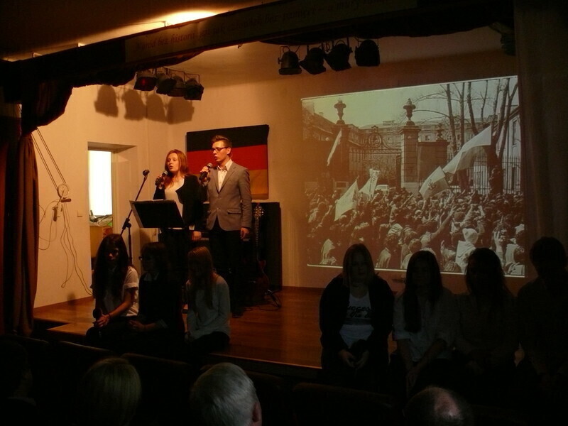 Zdjęcie 10: A mury runą...