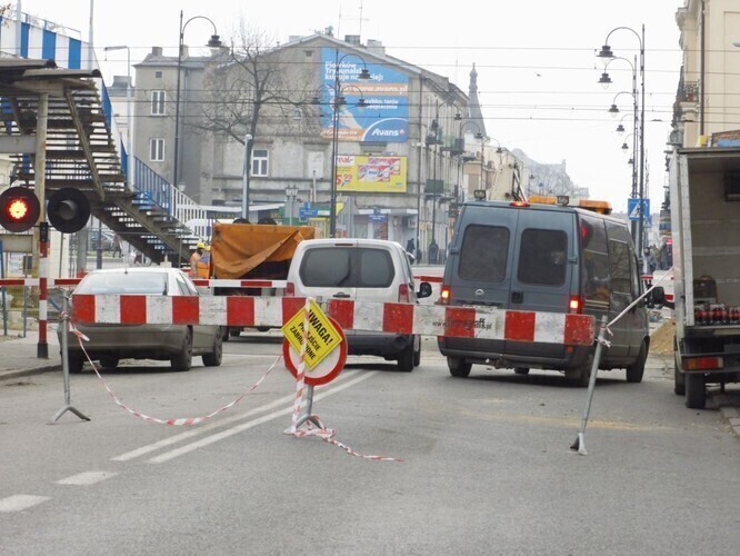 Przejazd otworzą dopiero w sobotę