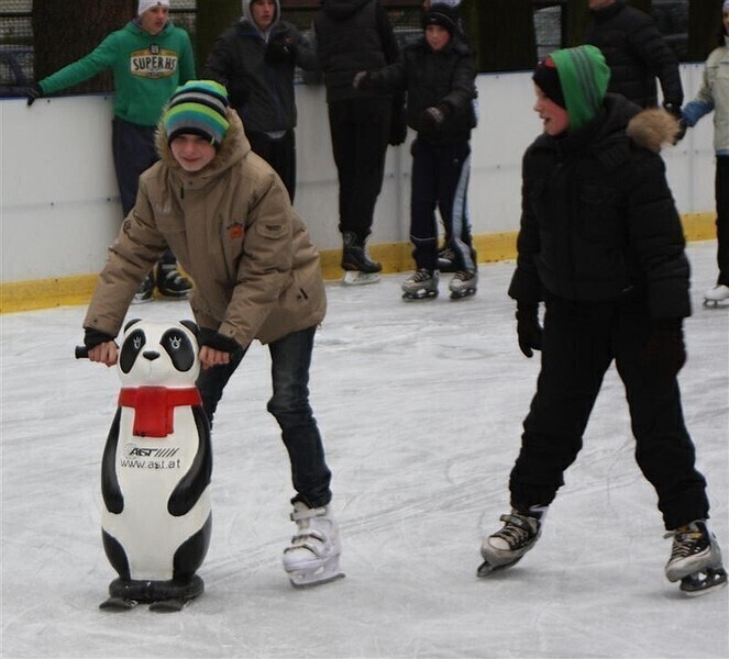 Zdjęcie 12: Lodowisko już otwarte