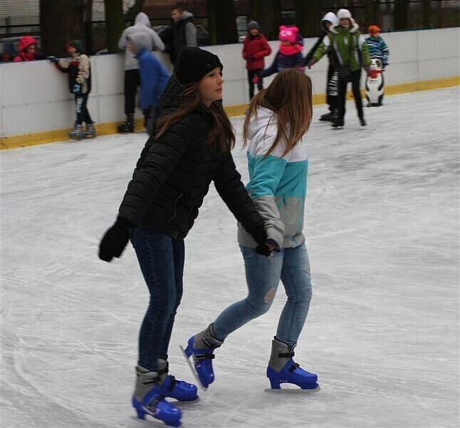 Zdjęcie 13: Lodowisko już otwarte
