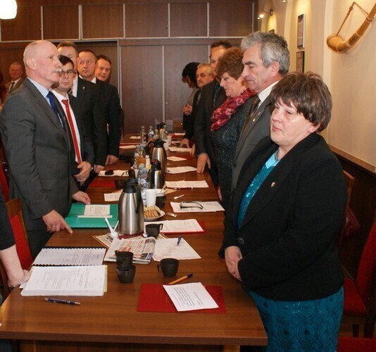 Zdjęcie 1: Pierwsza sesja w Wolborzu. Szulc przewodniczącym 