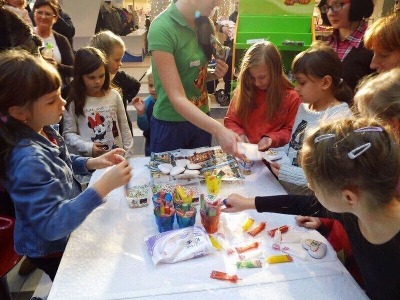 Zdjęcie 8: Scooby Doo i Święty Mikołaj w piotrkowskiej galerii 