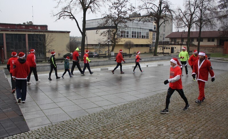 Zdjęcie 4: Mikołaje na treningu