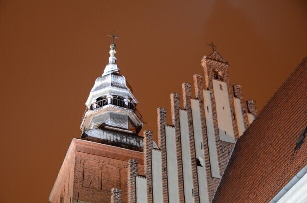 Zdjęcie 1: Fara i Chrobry w nowym świetle?