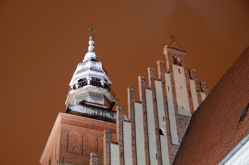 Zdjęcie 11: Fara i Chrobry w nowym świetle?