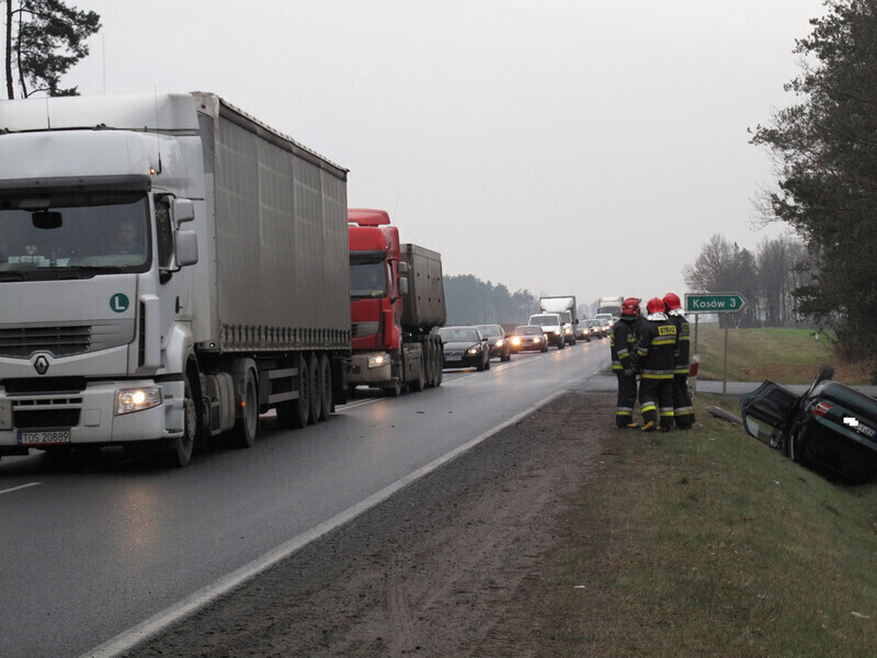 Zdjęcie 11: Karetka zderzyła się z audi