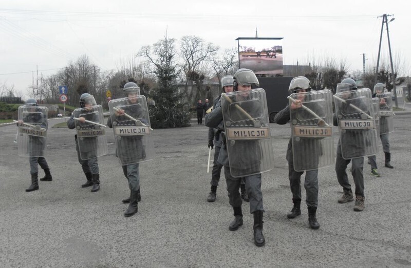 Zdjęcie 2: Milicja w Sulejowie